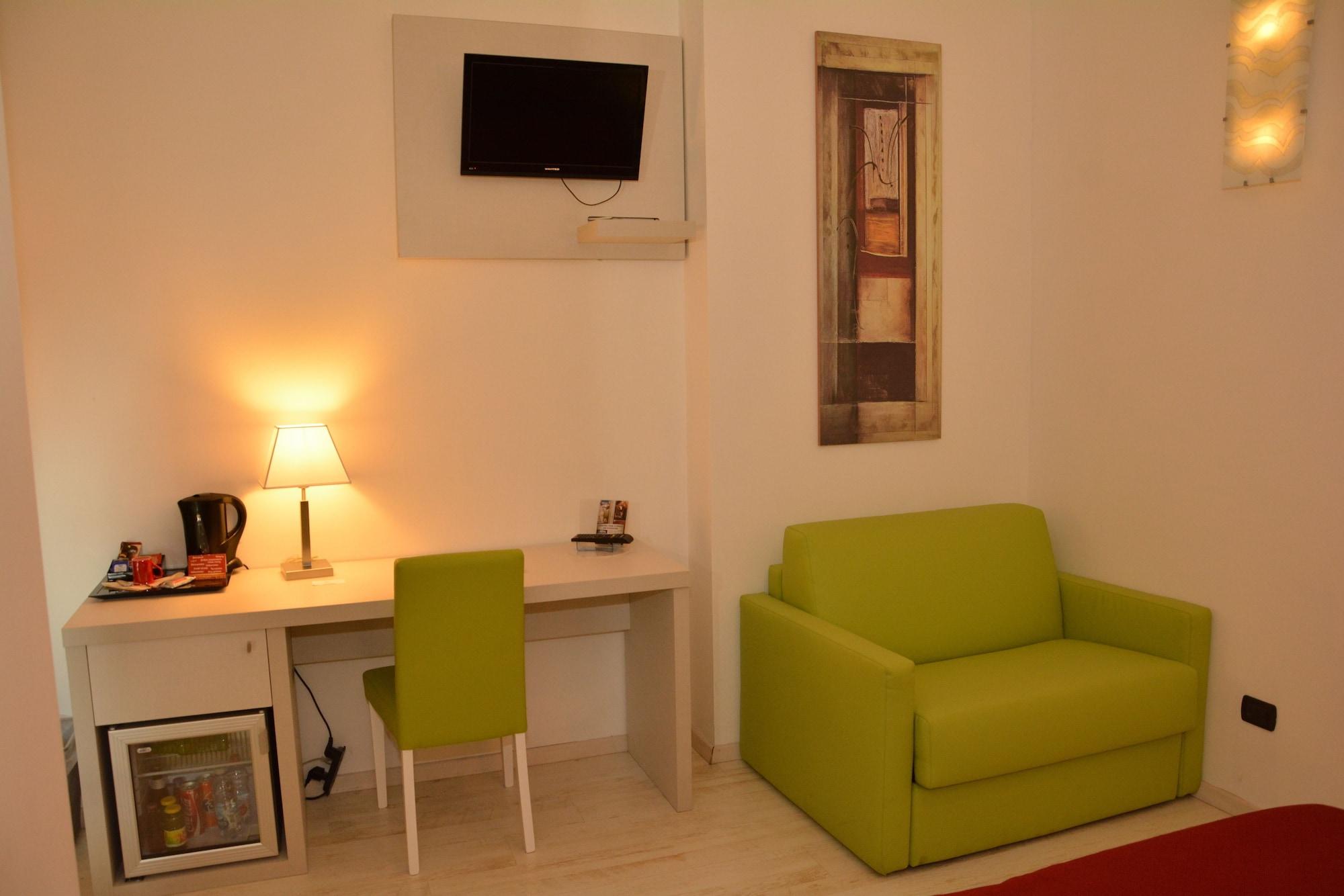 Hotel Villa Glicini Pinerolo Zewnętrze zdjęcie