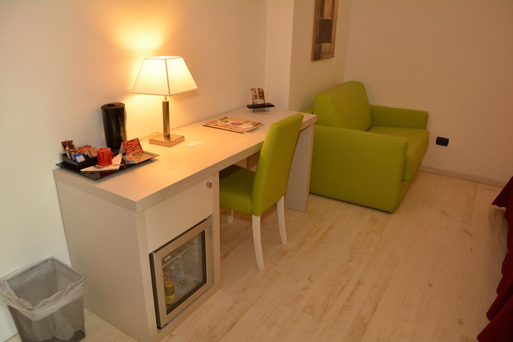Hotel Villa Glicini Pinerolo Zewnętrze zdjęcie