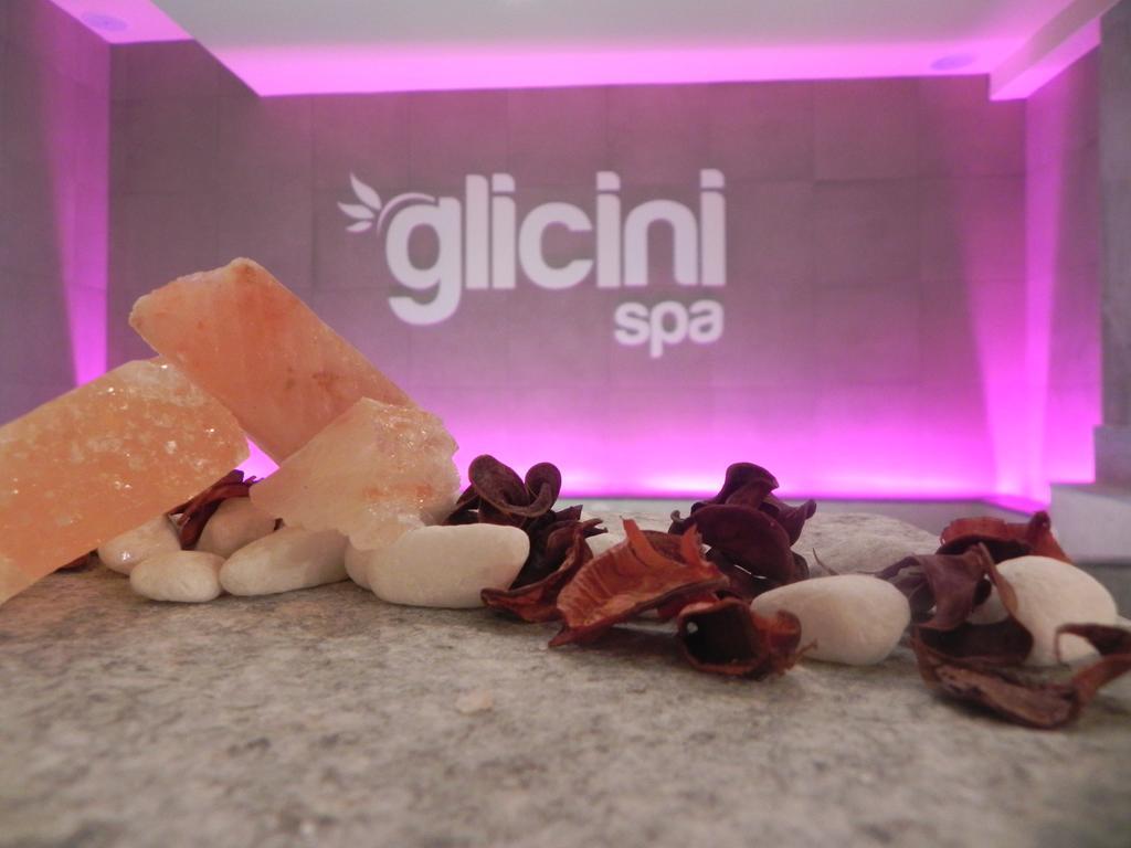 Hotel Villa Glicini Pinerolo Zewnętrze zdjęcie