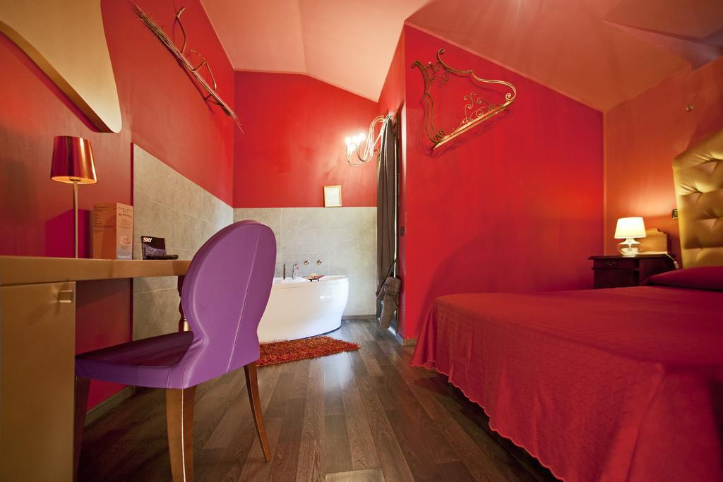 Hotel Villa Glicini Pinerolo Zewnętrze zdjęcie